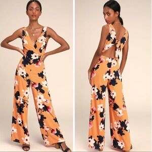 NWT Lulus Size Small Heart Abloom Orange Floral Wide-Leg Jumpsuit Cut Out Back